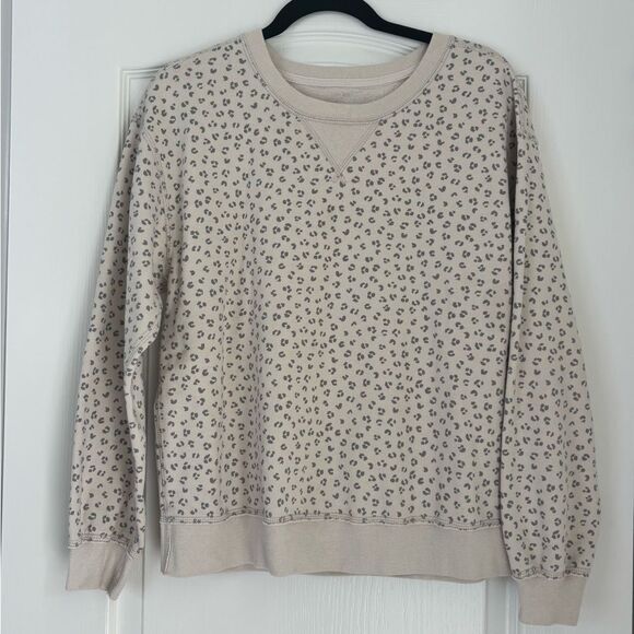 Abercrombie & Fitch Cream and Grey Leopard Crewneck Sweatshirt - Picture 1 of 4